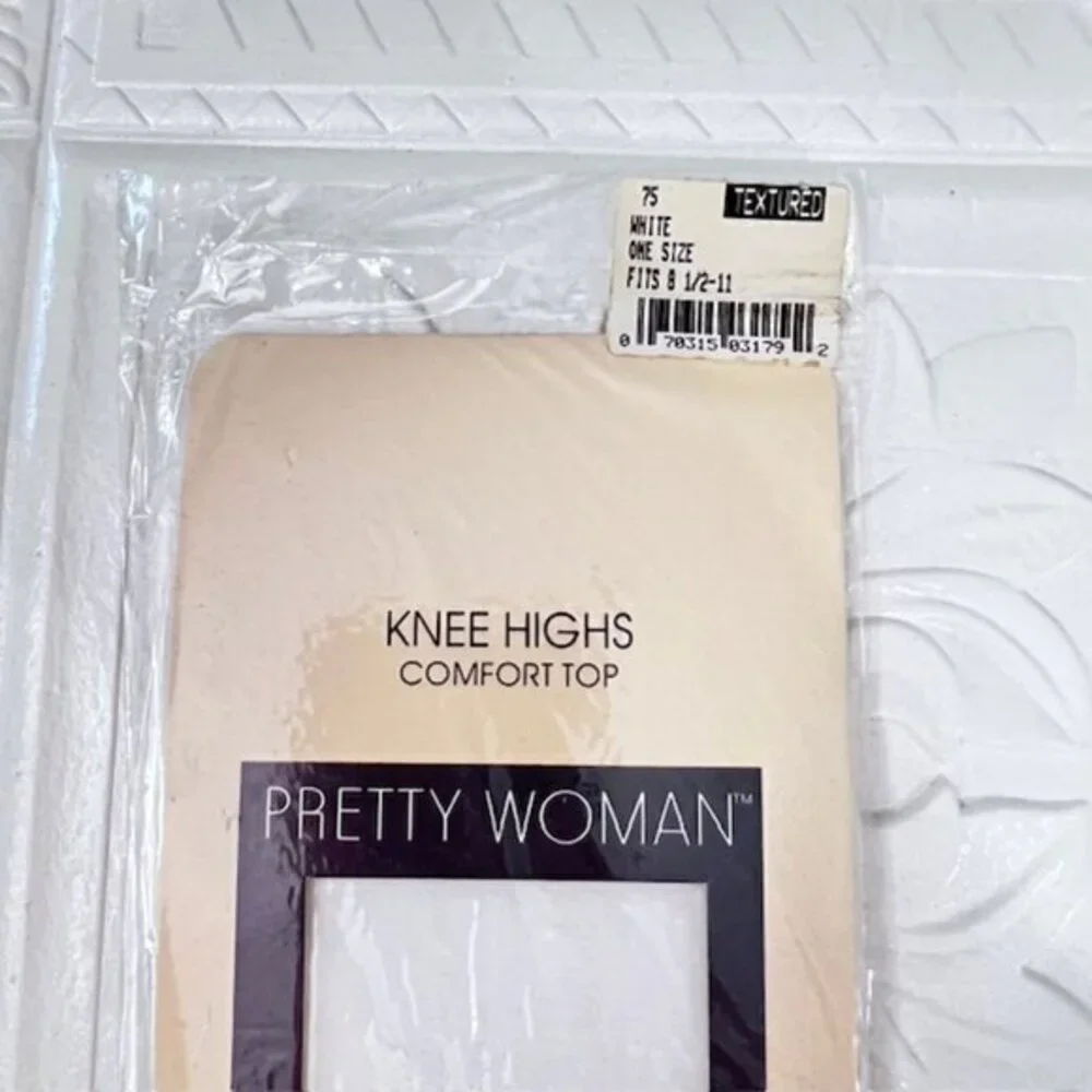 Vintage Pretty Woman‎ WHITE Nylon Knee Highs SANDALFOOT Style 72 One Size NEW